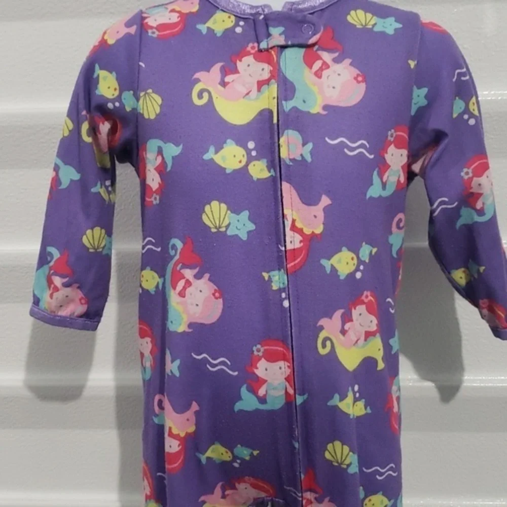 Footed child pajamas size 18 months‎